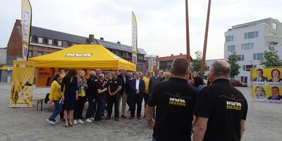 De gele campagnegolf in Ekeren
