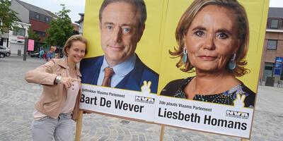 De gele campagnegolf in Ekeren