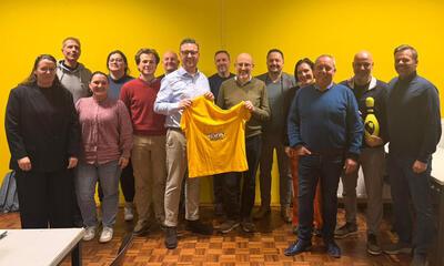 Vincent Hellemans - peter van N-VA Ekeren